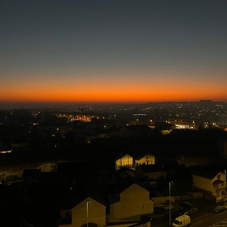 Chambre Artistique En Colocation Entre Disneyland Et Paris Neuilly-sur-Marne Buitenkant foto